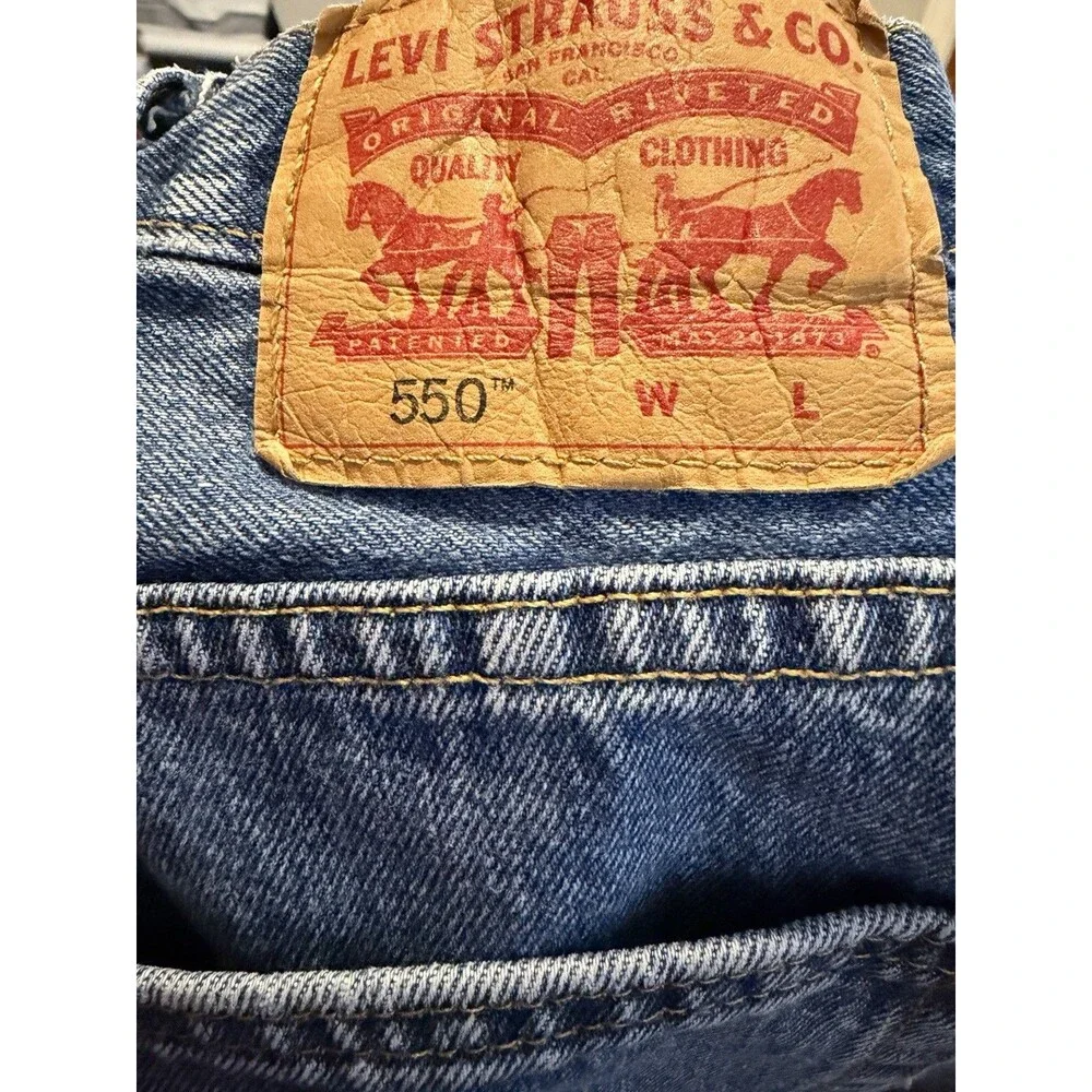 Levi’s Men’s Blue Denim Jeans Relaxed Tapered Mid Rise Medium Wash 5-Pocket